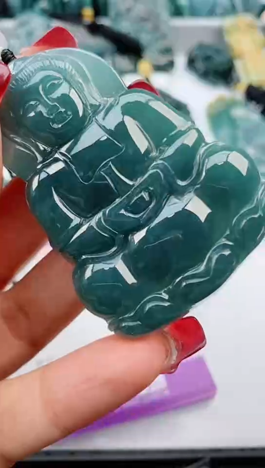 【闪购商品】翡翠颈饰未镶嵌         