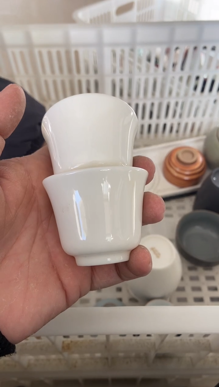 杯无运费险有瑕疵的摄影的产品有使用过的痕迹有点脏介意勿拍