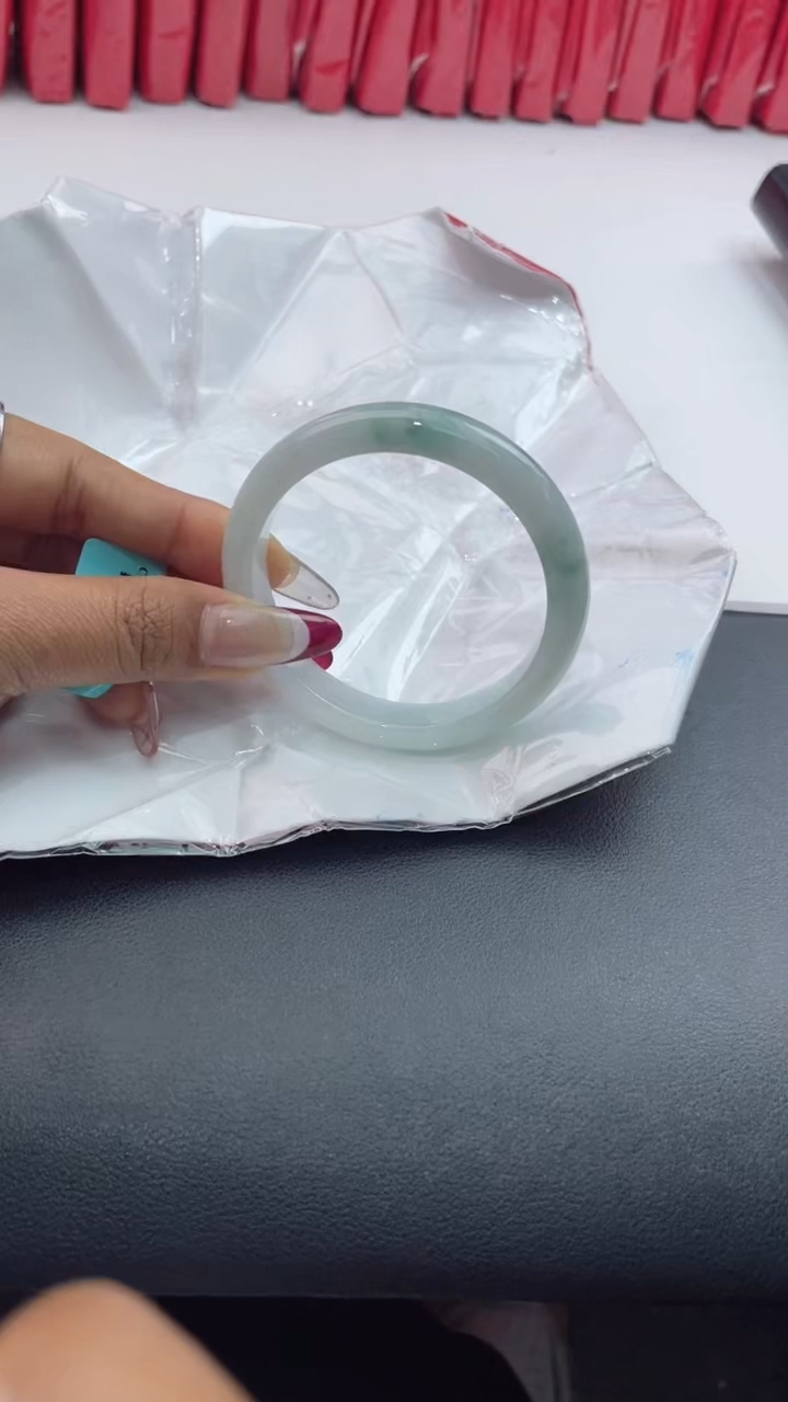 【闪购商品】翡翠手镯未镶嵌1翡翠手镯