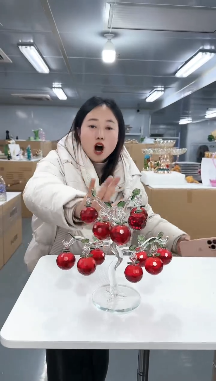 【闪购商品】玻璃花间集0038