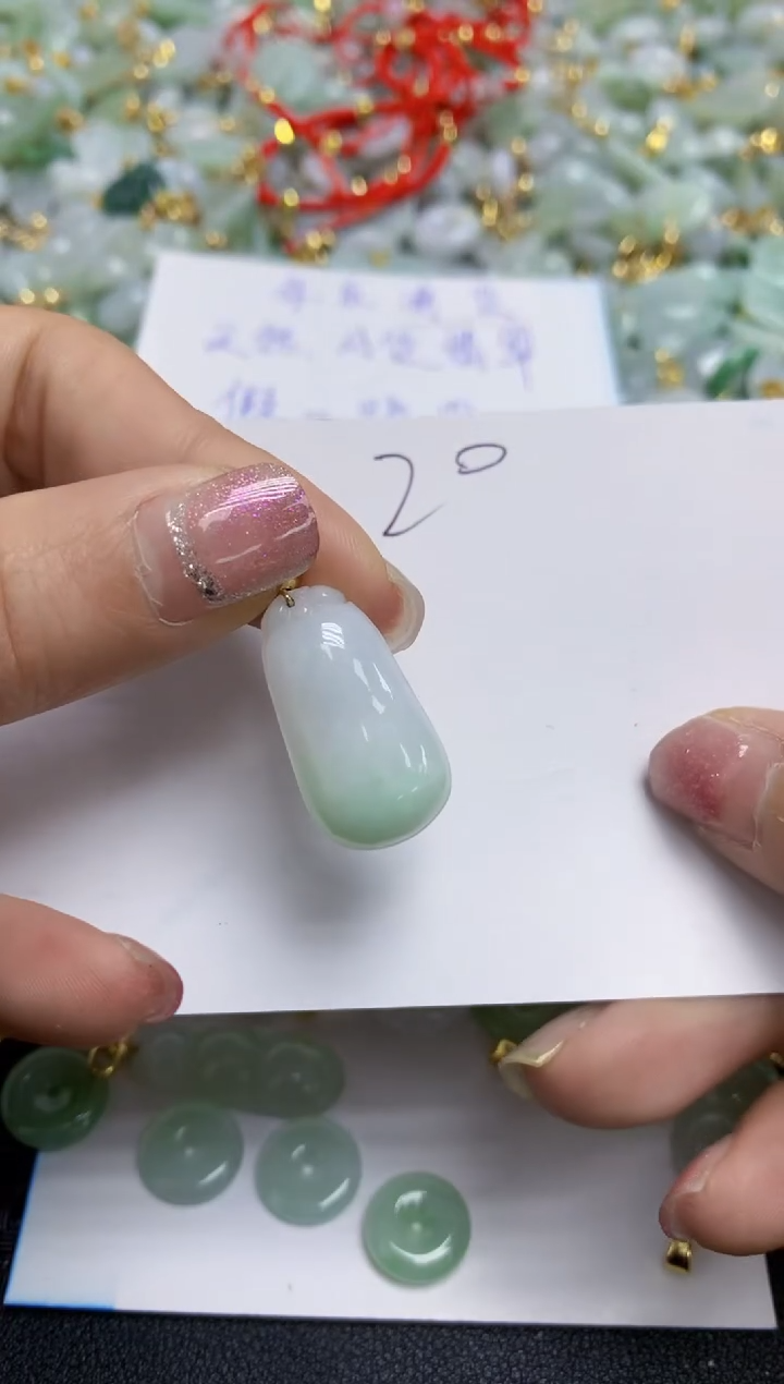 【闪购商品】翡翠颈饰合金天然翡翠A货