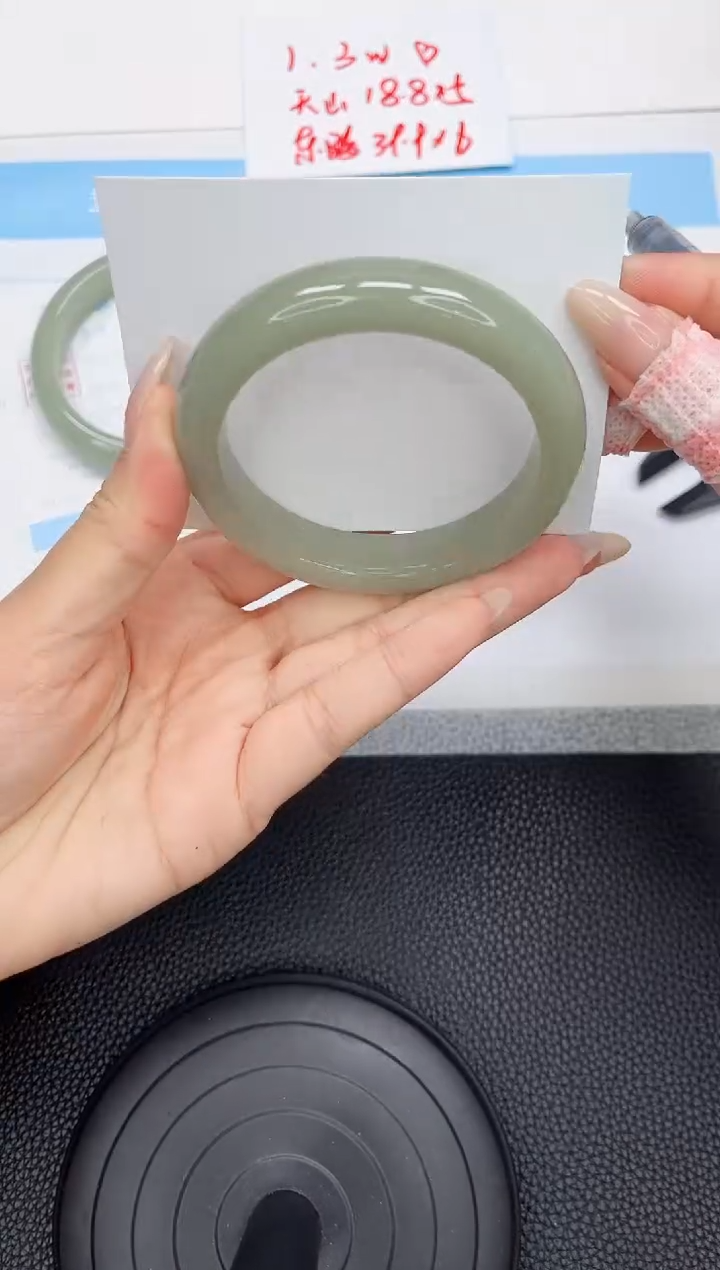 石英质玉手镯未镶嵌93-56.6