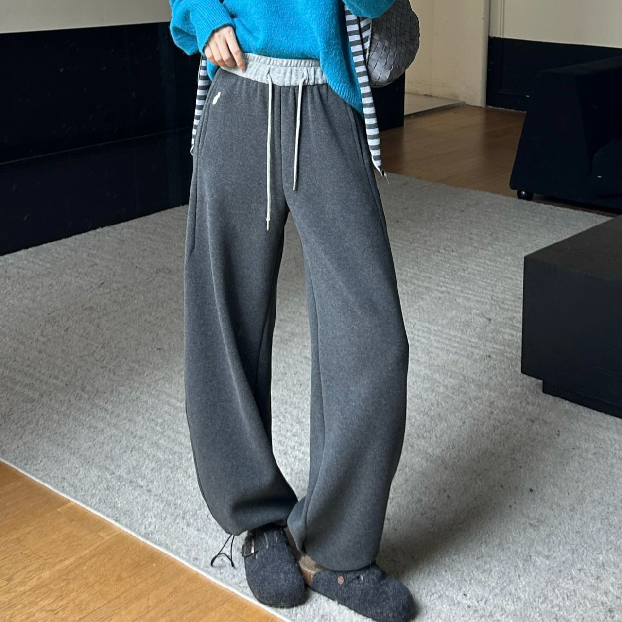 2025秋冬上幕冬绒加绒运动休闲裤L075