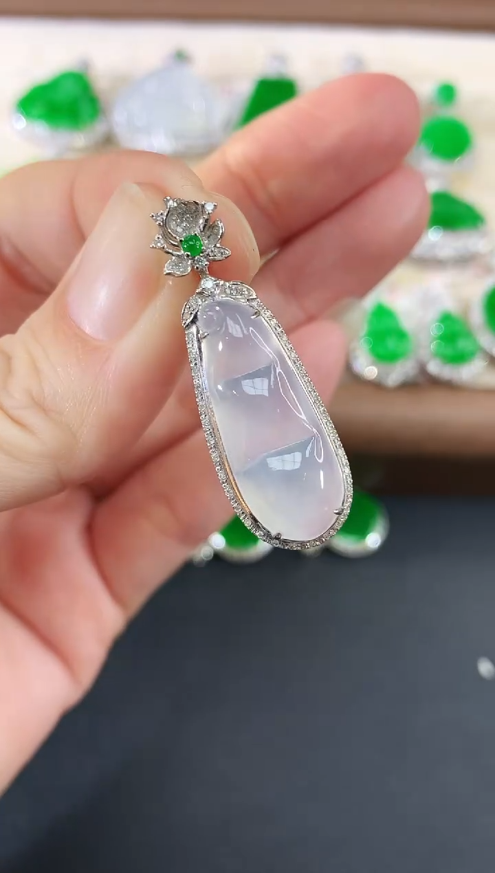 吊坠(不含链)18K金镶嵌翡翠31|4800