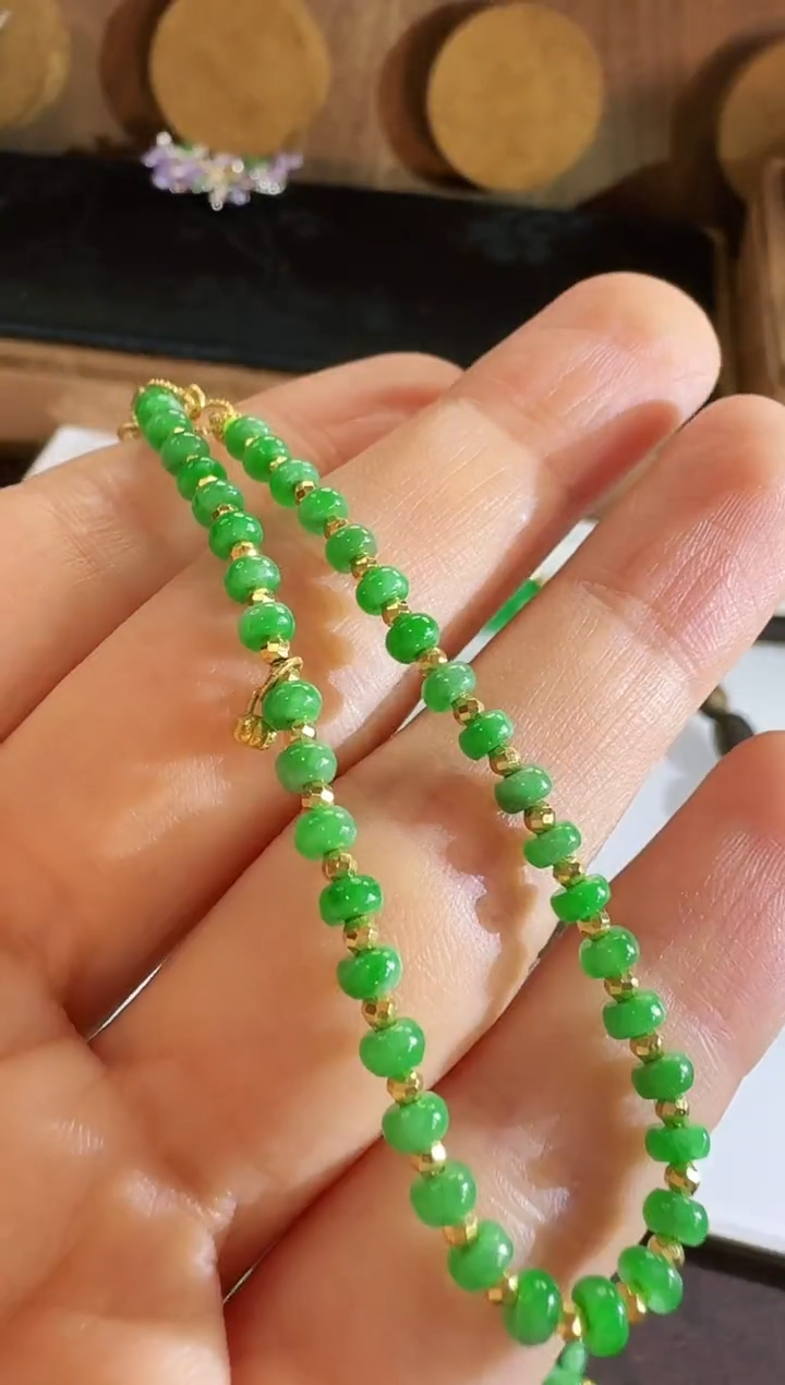 18K金镶嵌手链翡翠手链