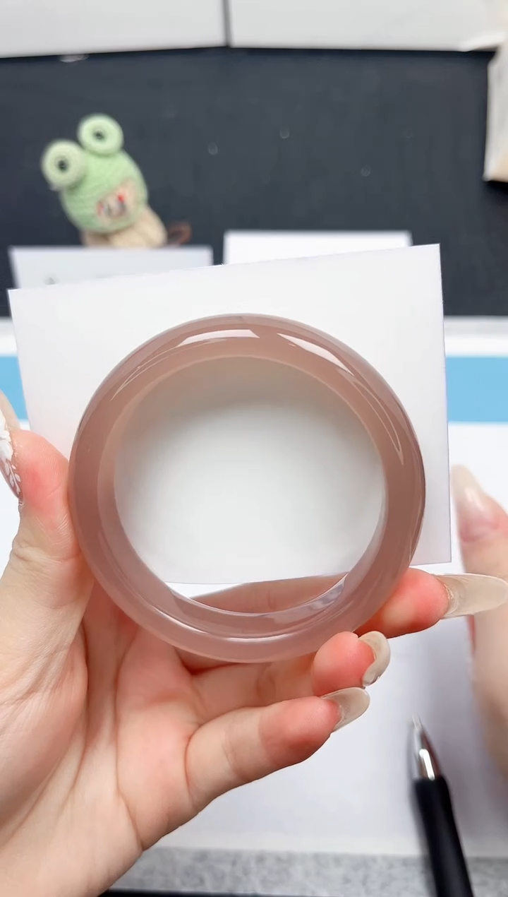 【闪购商品】石英质玉手镯未镶嵌235-55.1