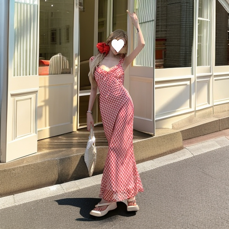 【芭比然】夏季新款甜美法式红色格子吊带连衣裙子女度假风鱼尾长裙