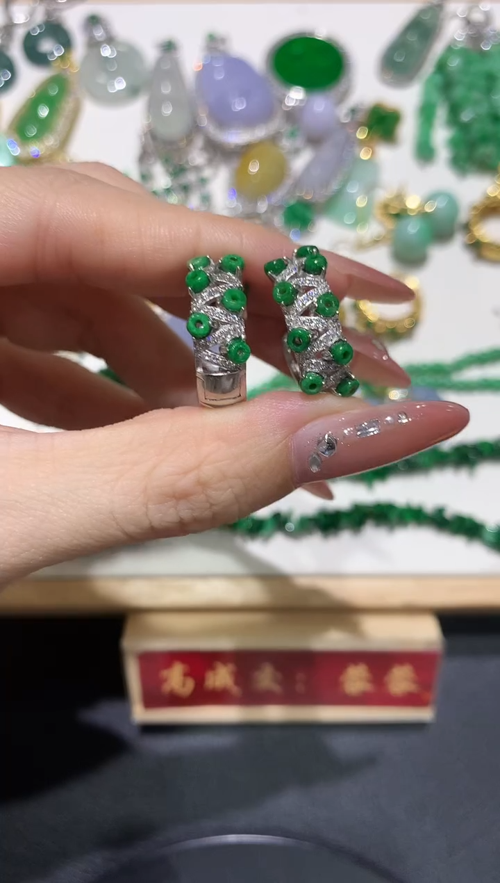 翡翠银S925镶嵌吊坠(不含链)37多人多样性随机发货1件