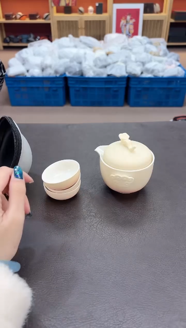 【闪购商品】摆件瓷SC1111111111111