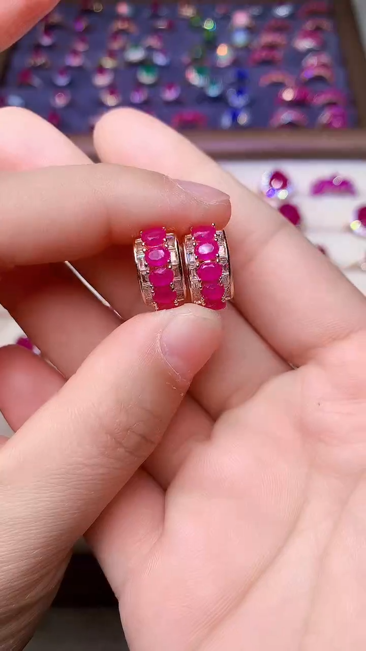 【闪购商品】红宝石耳饰银S925镶嵌000