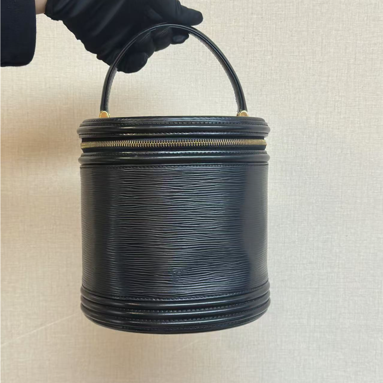 95新 LouisVuitton/路易威登 黑色发财桶大号/云海优选/56330