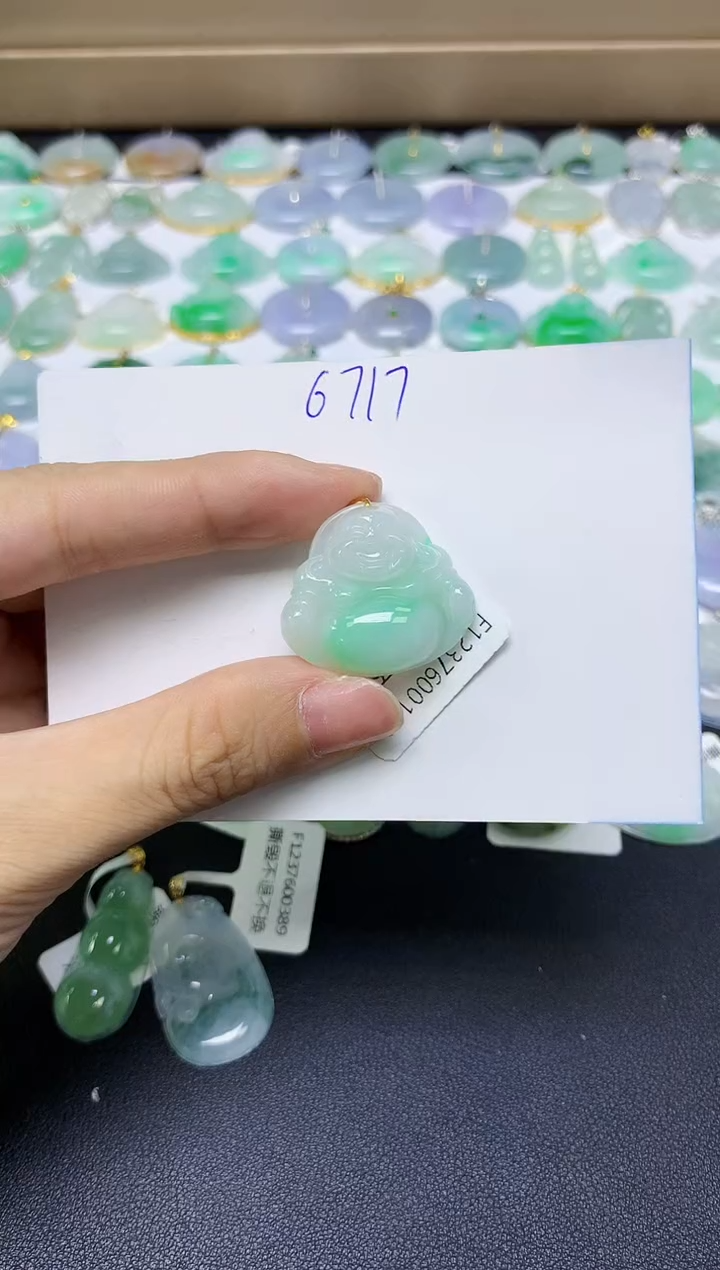 翡翠18K金镶嵌颈饰天然自然緬甸A貨翡翠