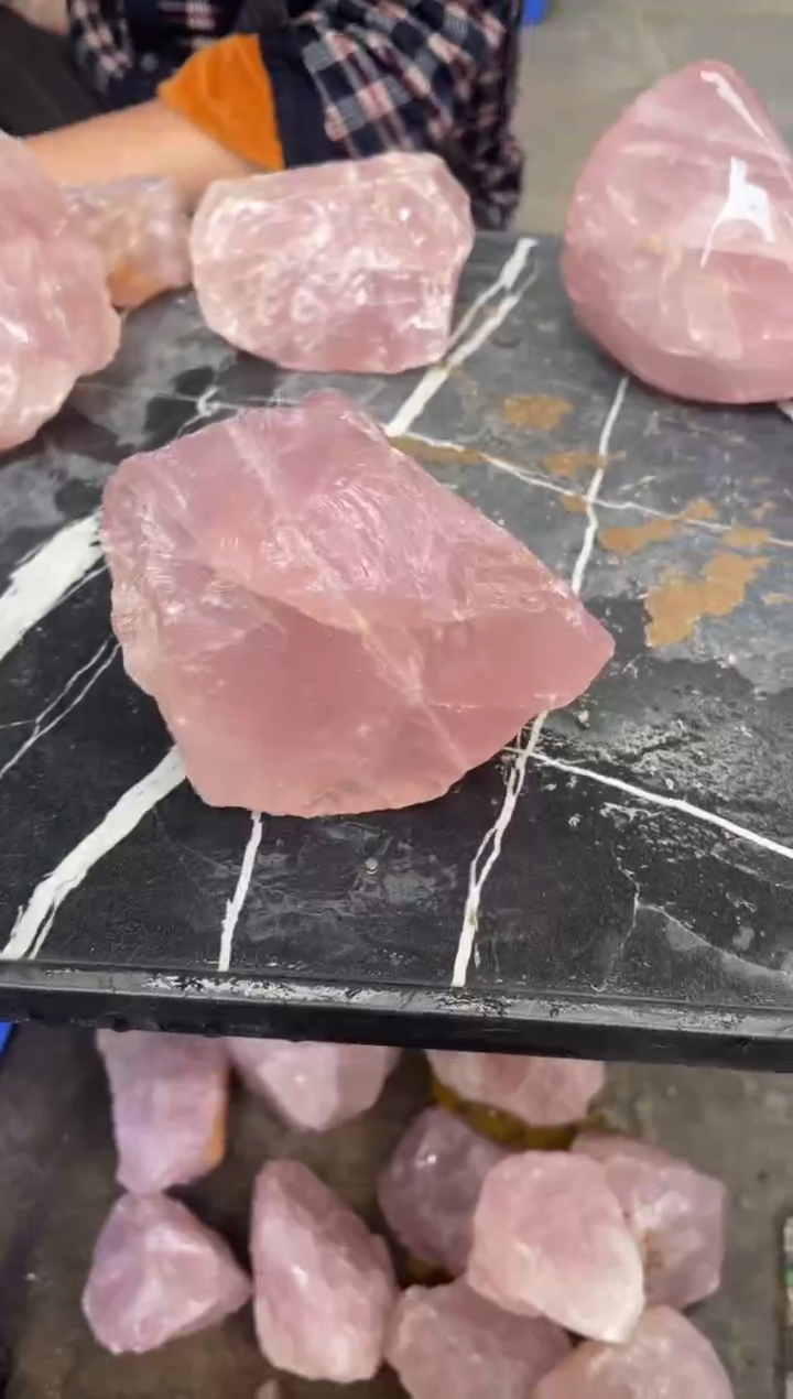 【闪购商品】芙蓉石原石未镶嵌天然粉水晶原石摆件