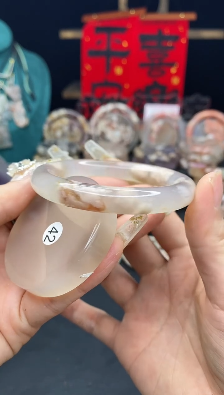 【闪购商品】石英质玉手镯（圆镯）未镶嵌54.9