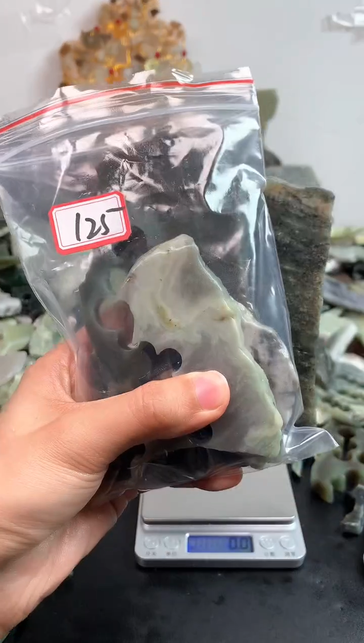 未镶嵌和田玉摆件125