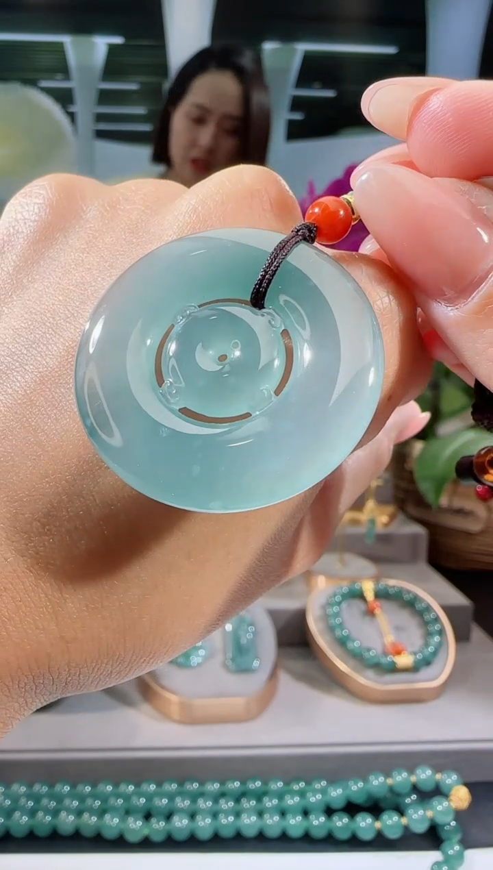 【闪购商品】翡翠吊坠(不含链)未镶嵌子母扣