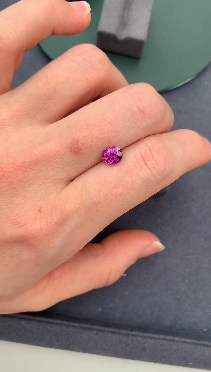 【闪购商品】彩色蓝宝石裸石未镶嵌1.5ct无烧紫蓝宝