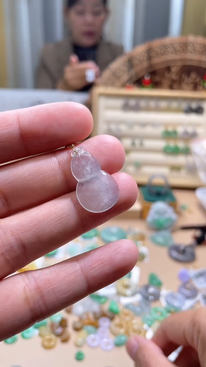 【闪购商品】翡翠颈饰18K金镶嵌葫芦