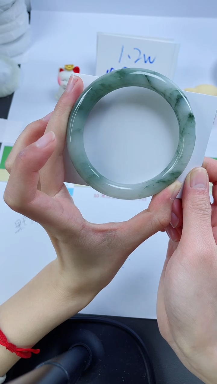 【闪购商品】石英质玉手镯未镶嵌669-61.3