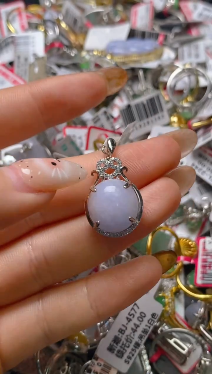 银S925镶嵌戒指翡翠百内无证书