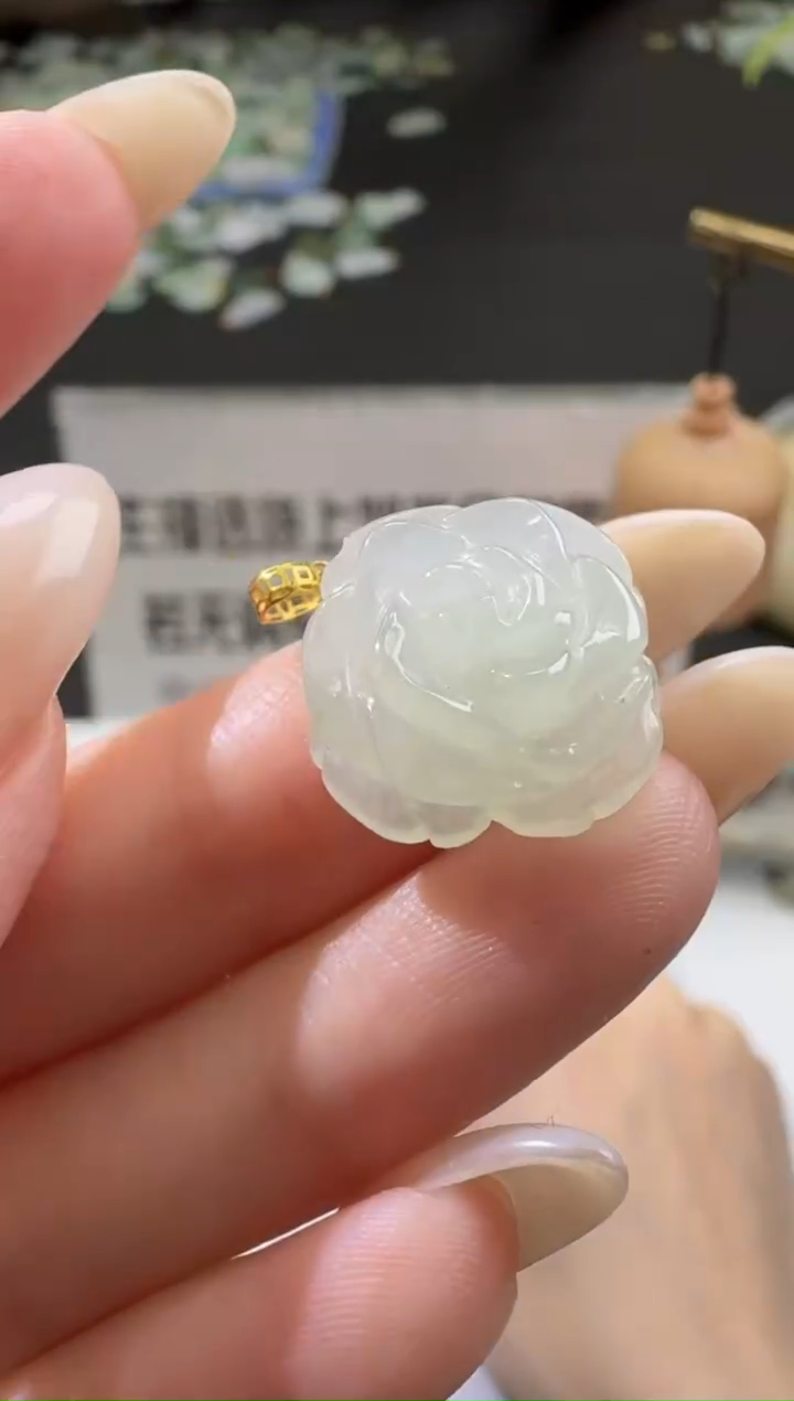 【闪购商品】翡翠颈饰未镶嵌00056717