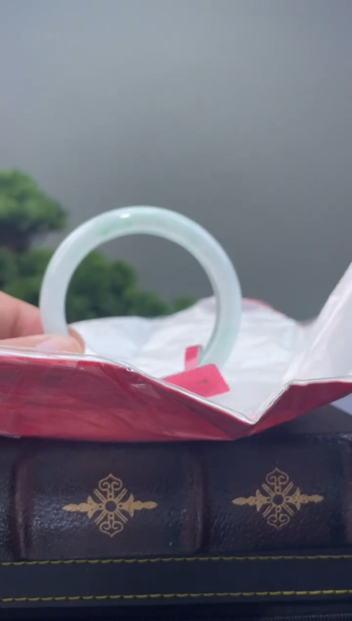 【闪购商品】翡翠手镯未镶嵌手镯12