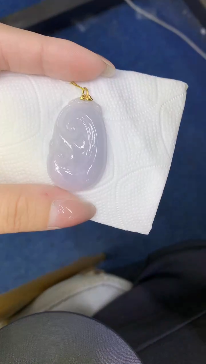 颈饰18K金镶嵌翡翠缅甸天然翡翠A货