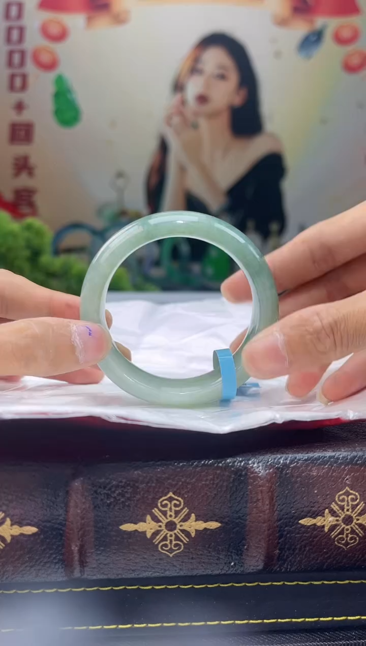 【闪购商品】翡翠手镯未镶嵌手镯25