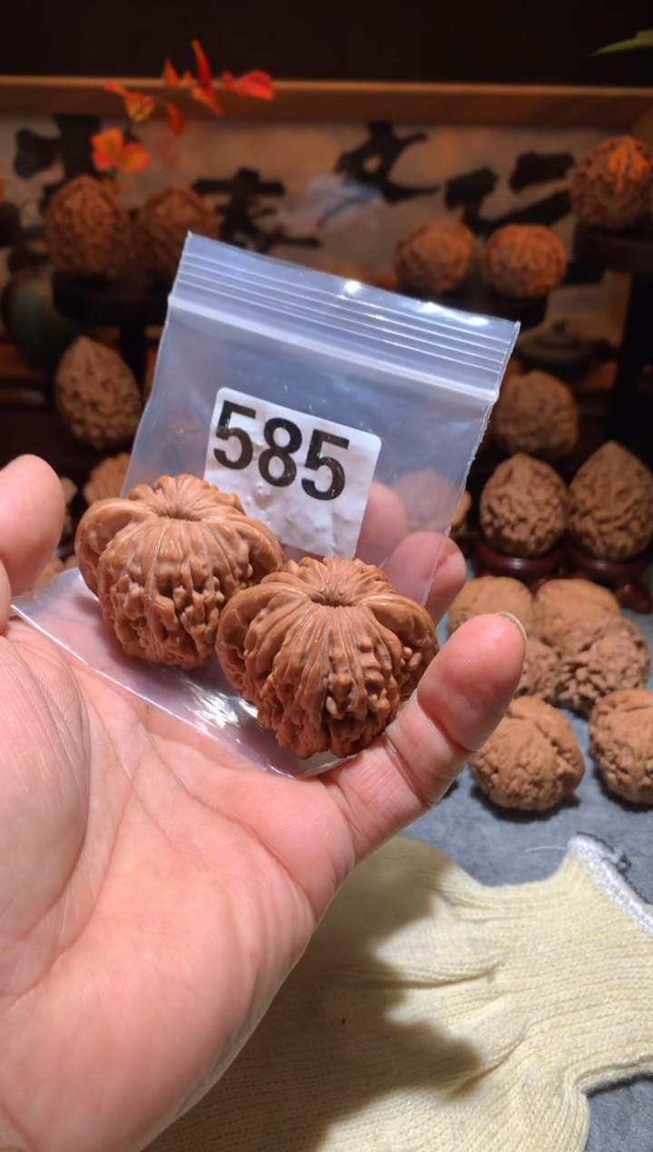 把件桃核?****?585号四座楼 45 +尺寸左右盘玩打底不支持退换