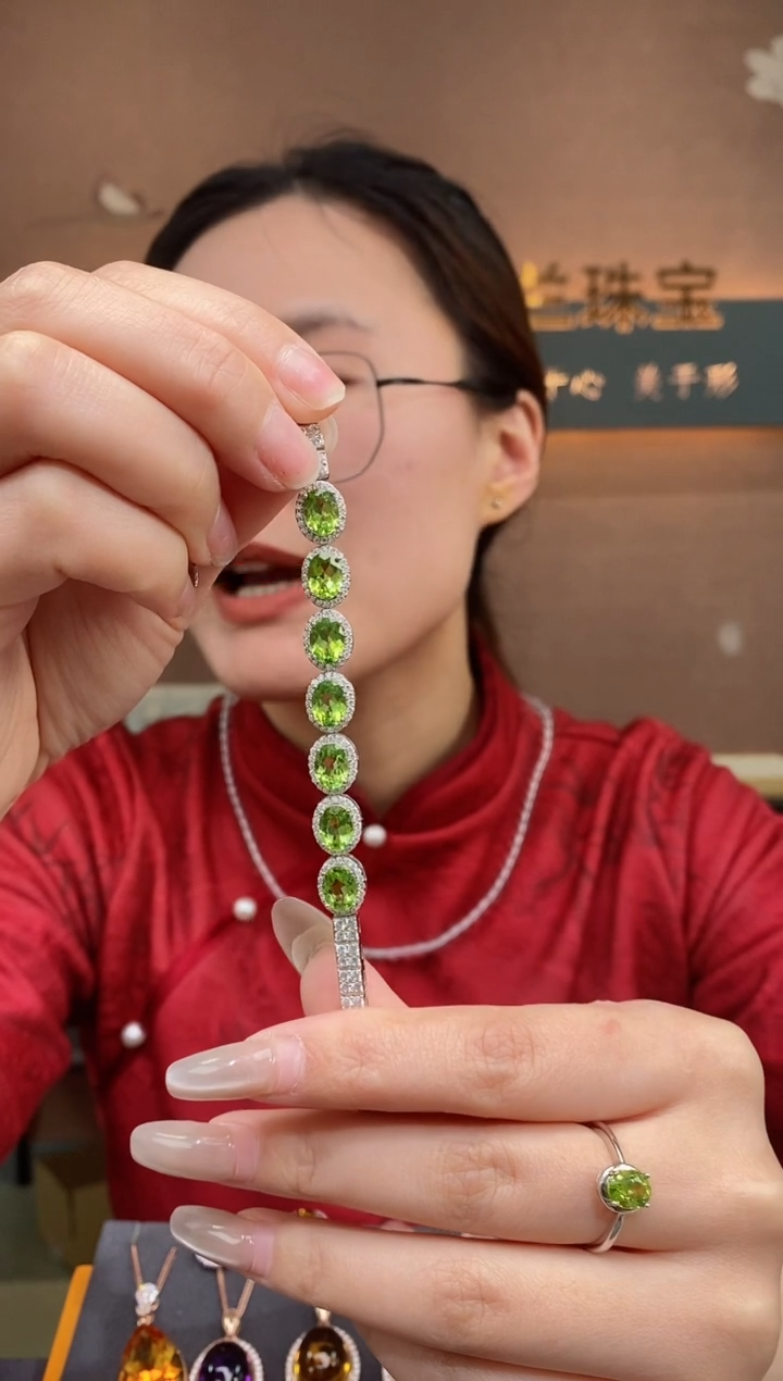 【闪购商品】橄榄石手链银S925镶嵌橄榄石手链