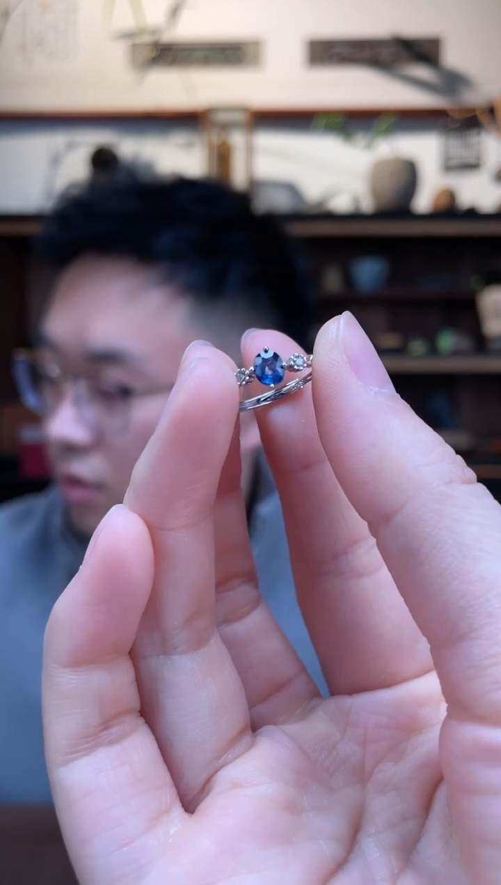 【闪购商品】蓝宝石戒指银S925镶嵌蓝宝石戒指*5CBGF
