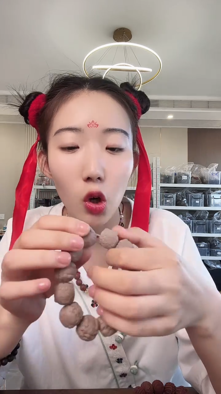 龙涎香方龙生九子手串