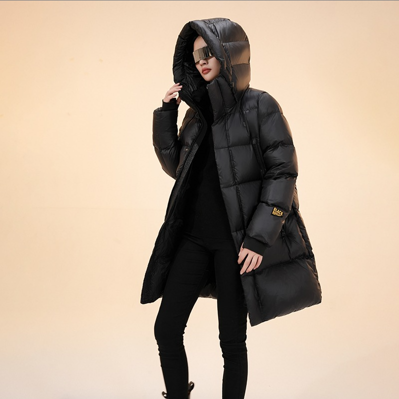 亚兰奴2026年新款黑金加厚中长羽绒服女连帽