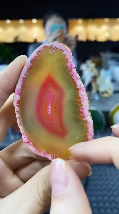 未镶嵌颈饰玛瑙/玉髓玛**光玛瑙