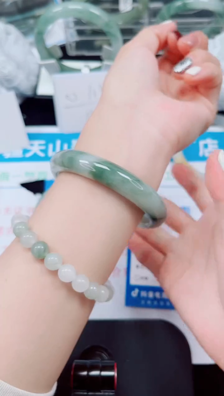 未镶嵌手镯石英岩玉107-57/58