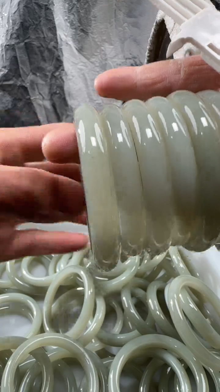 颈饰未镶嵌和田玉手镯多样性拍一发一件52.58