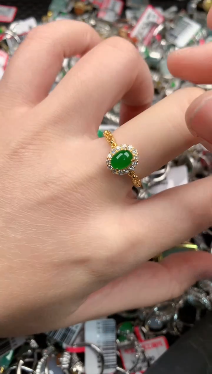 银S925镶嵌戒指翡翠888              7