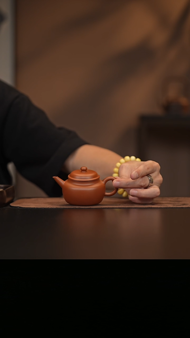 允禾斋 紫砂壶 剑流德钟 朱泥