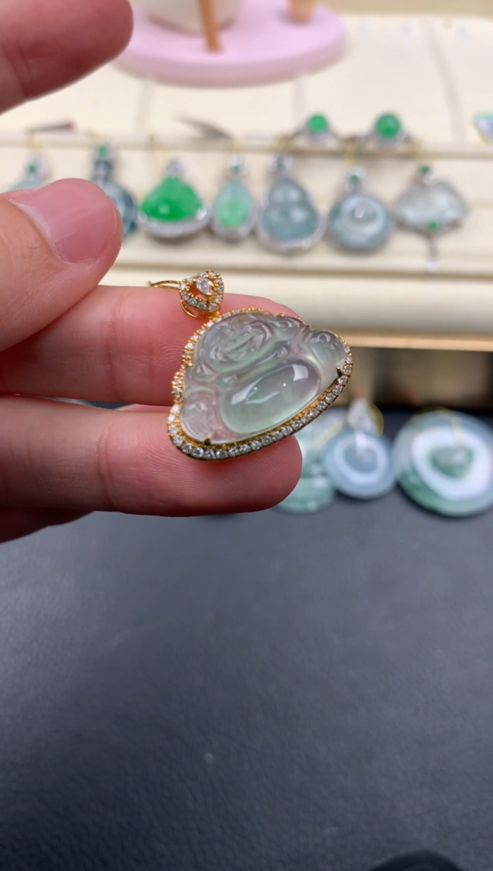 【闪购商品】翡翠颈饰18K金镶嵌A820