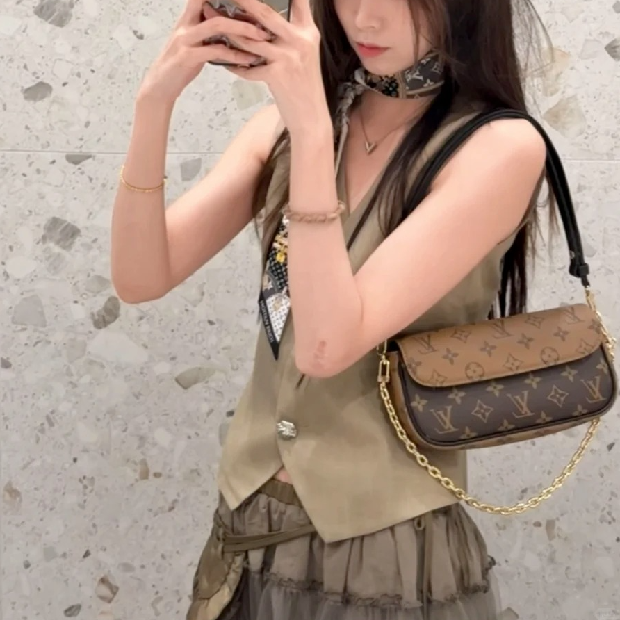 未使用 LouisVuitton/路易威登 ivy 焦糖/全新/优选