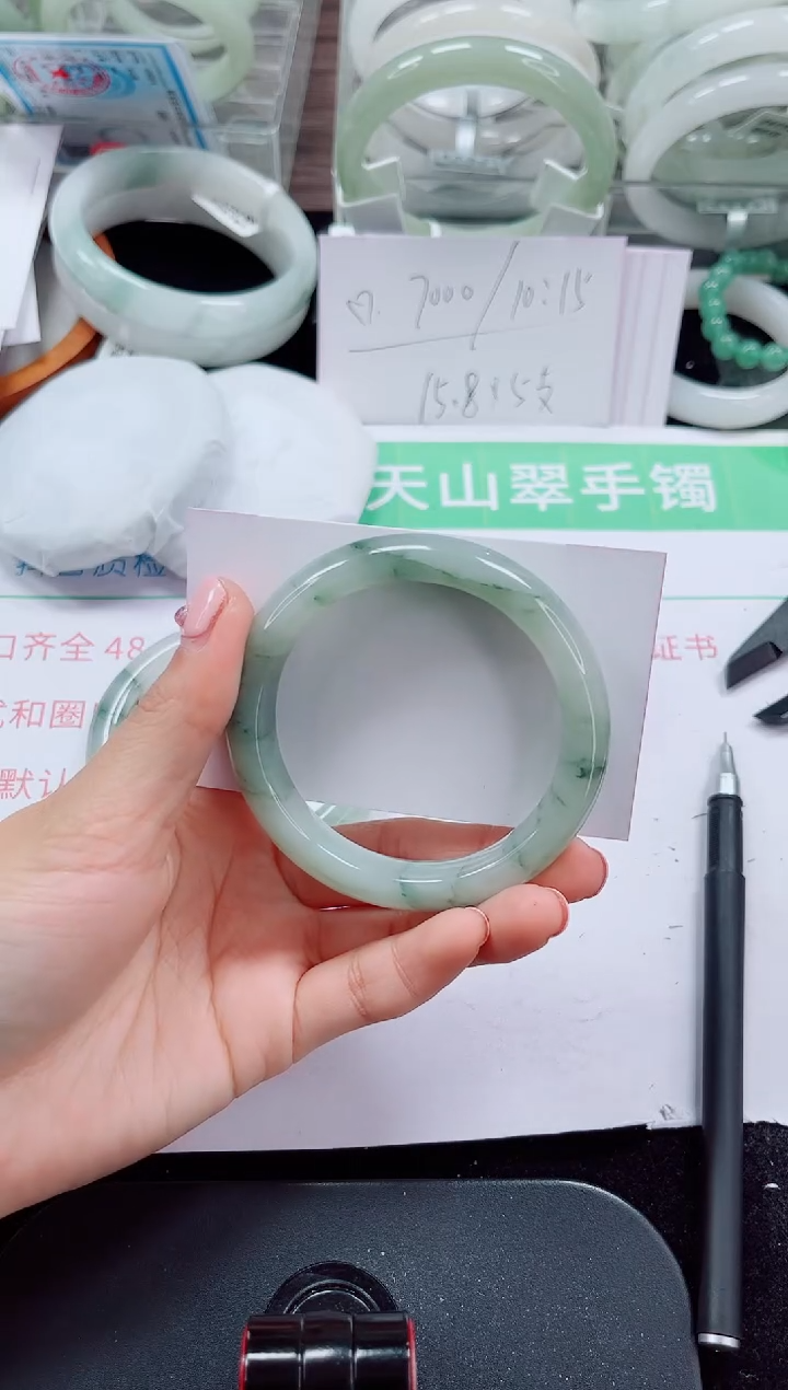 未镶嵌手镯石英质玉109-53/54