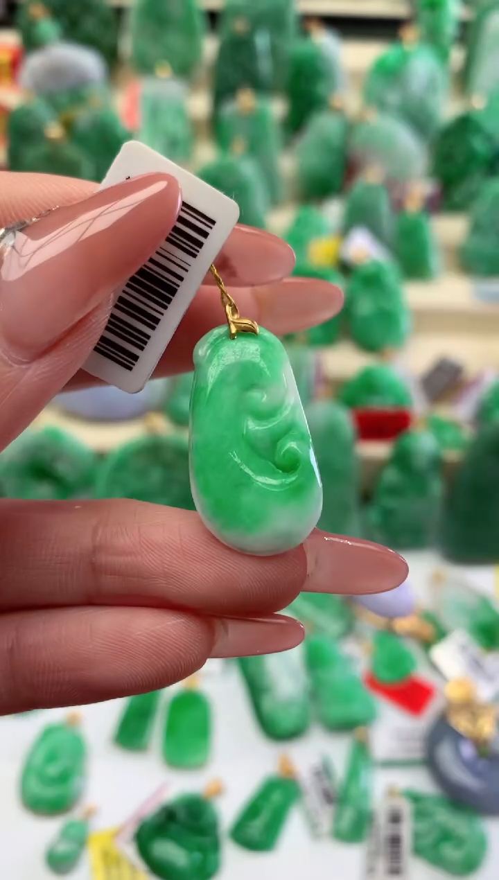 【闪购商品】翡翠颈饰18K金镶嵌挂件