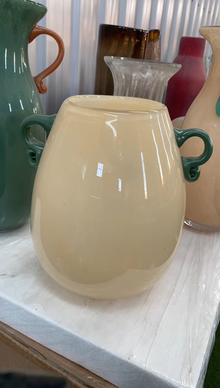 【闪购商品】玻璃126 M1