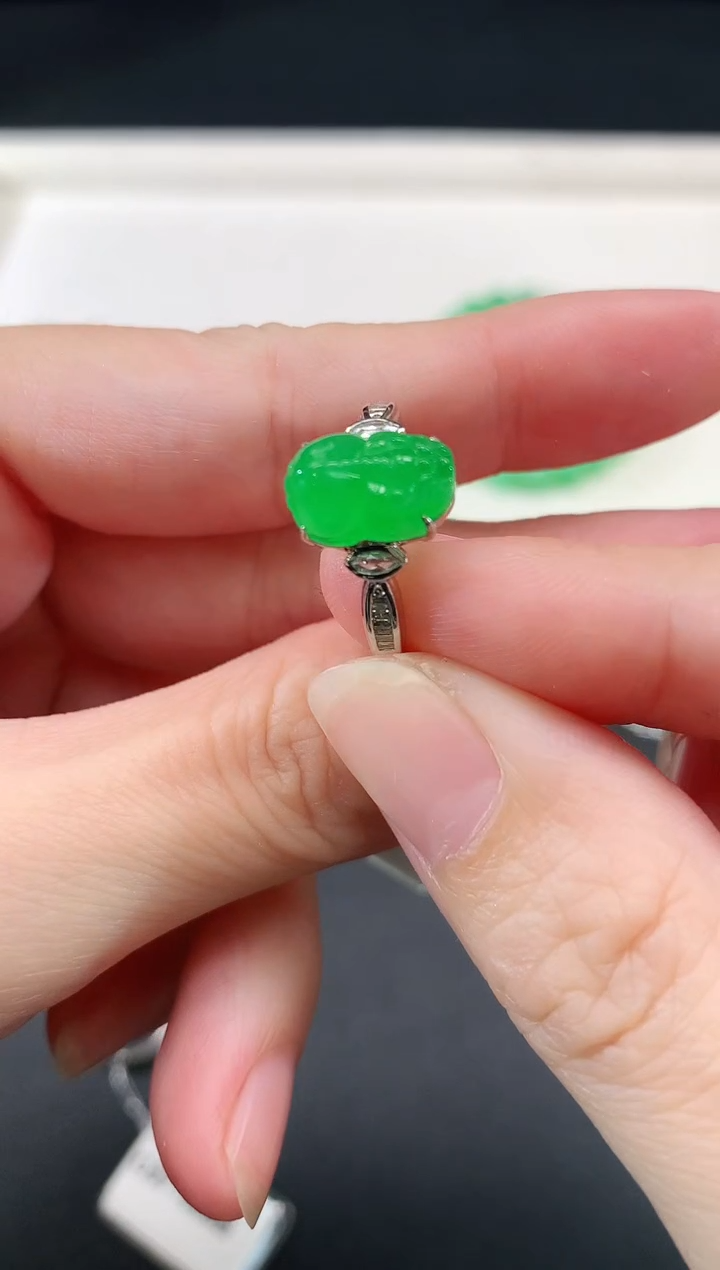 18K金镶嵌戒指翡翠|12800