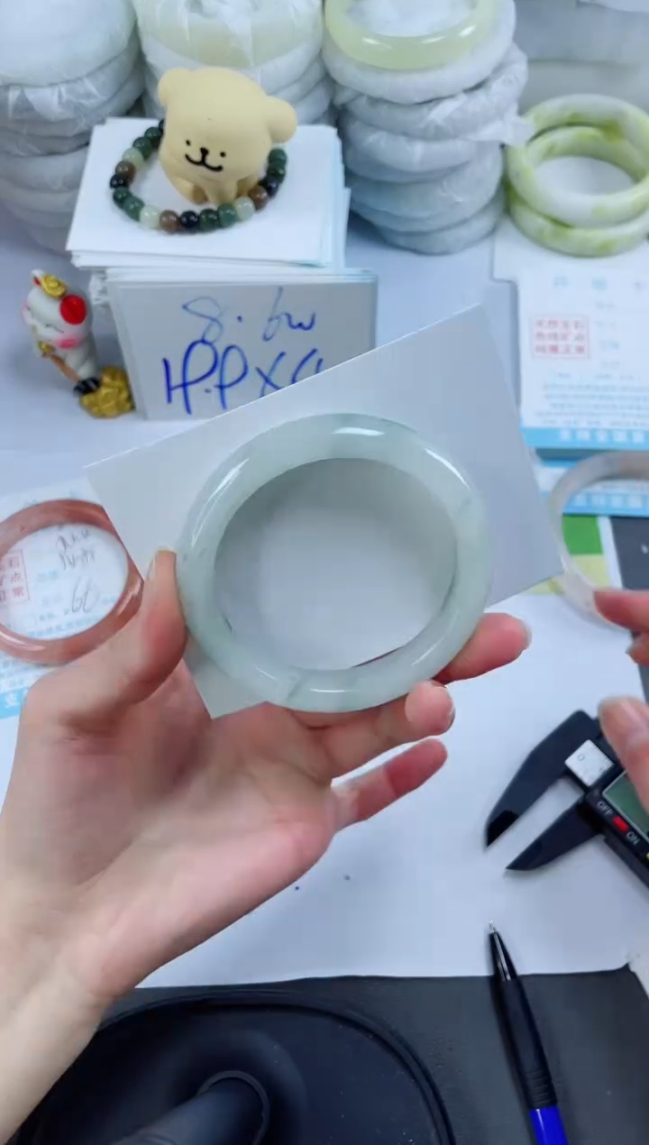 【闪购商品】石英质玉手镯未镶嵌246-56.2