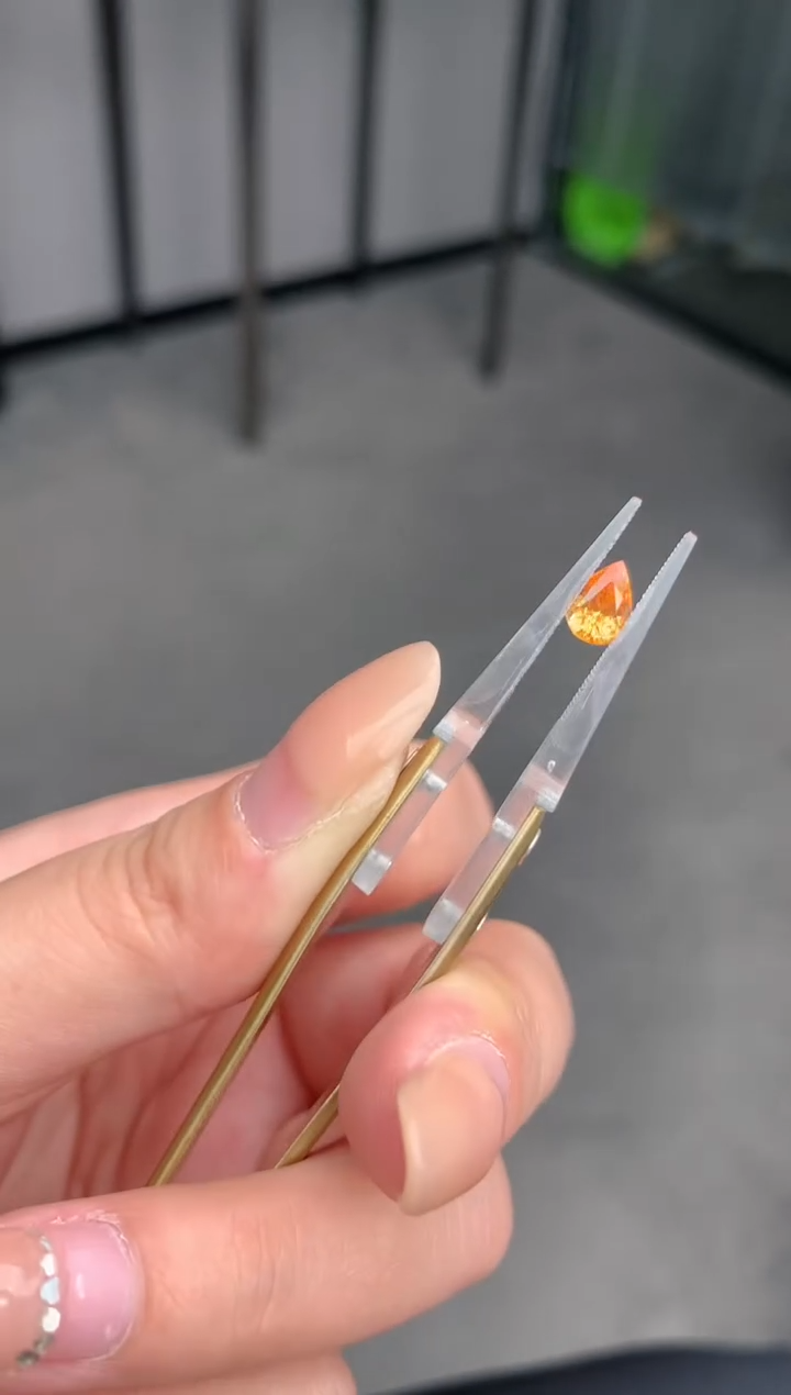 【闪购商品】石榴石裸石未镶嵌1ct芬达