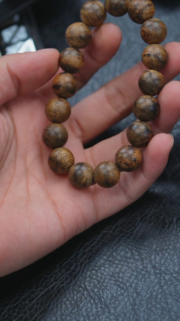 【闪购商品】沉香手串越南大叻1.3单圈18g+