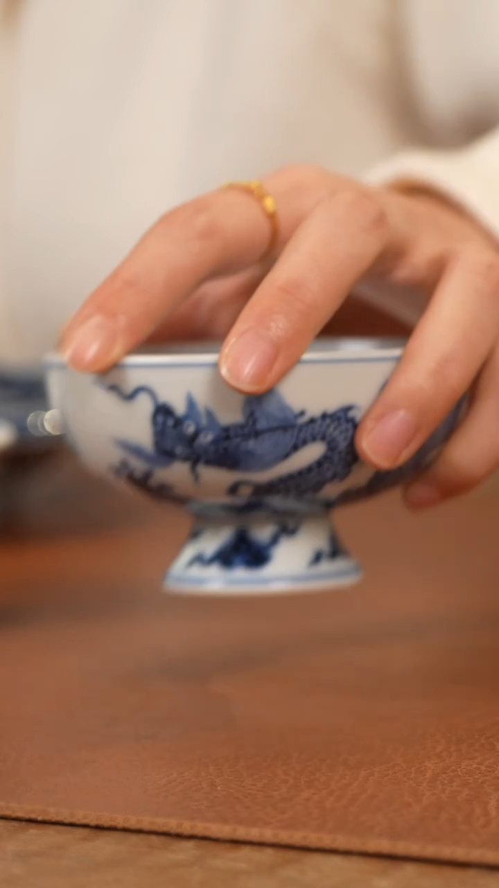 【闪购商品】杯和然珍味青花高足杯霸王龙