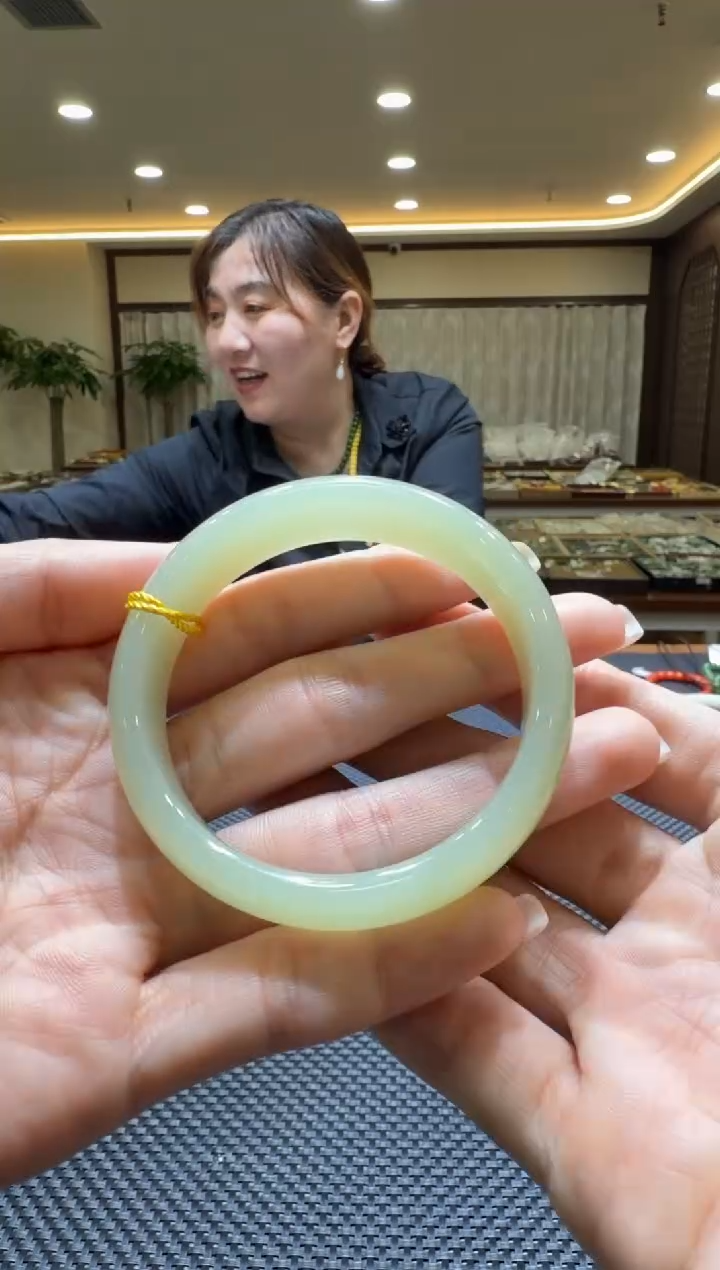 颈饰未镶嵌和田玉手镯53