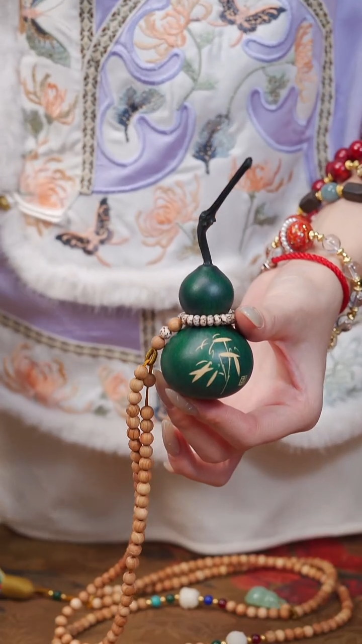 574漆艺工艺小葫芦168